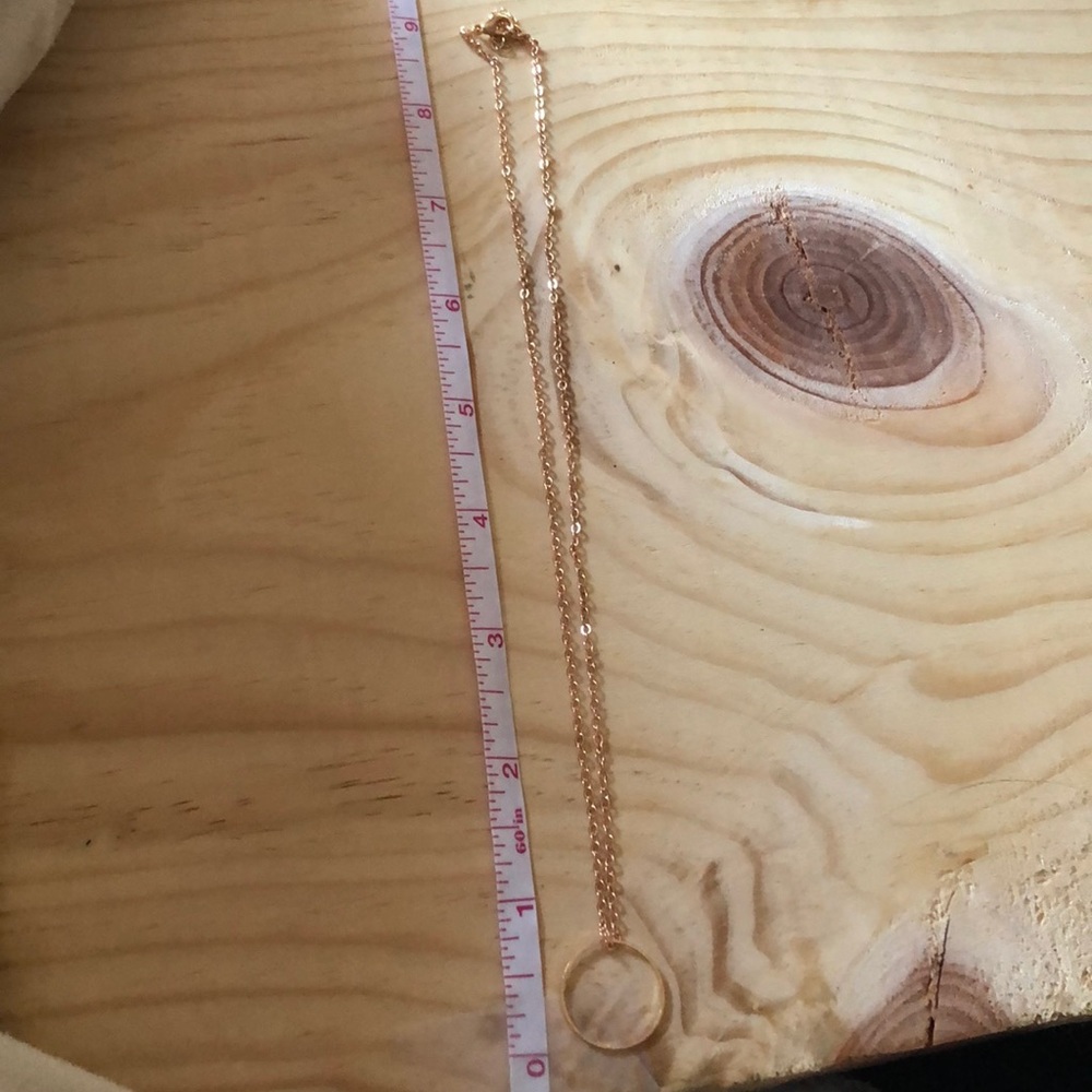 NWT cute gold necklace